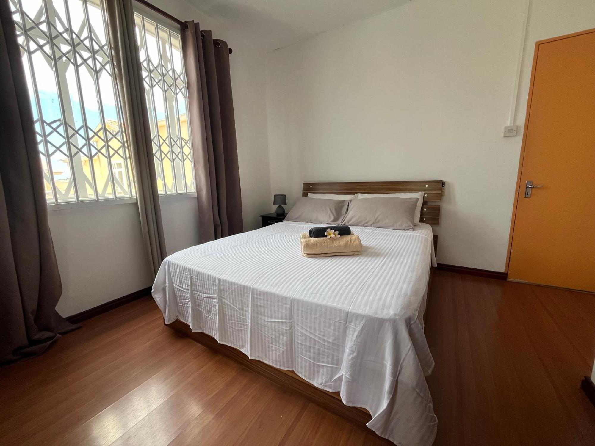 Tropical Retreats Apartment Flic en Flac Exterior photo