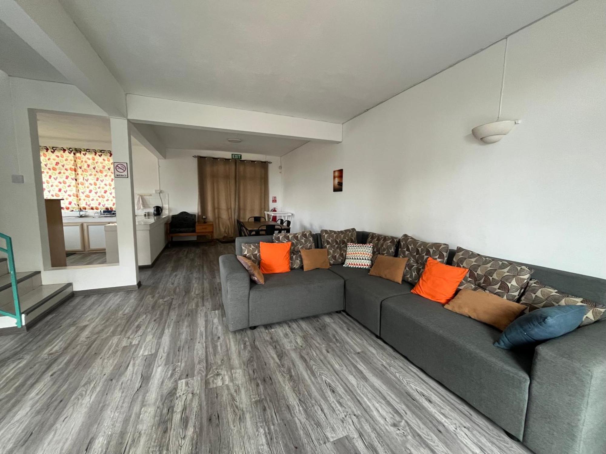 Tropical Retreats Apartment Flic en Flac Exterior photo